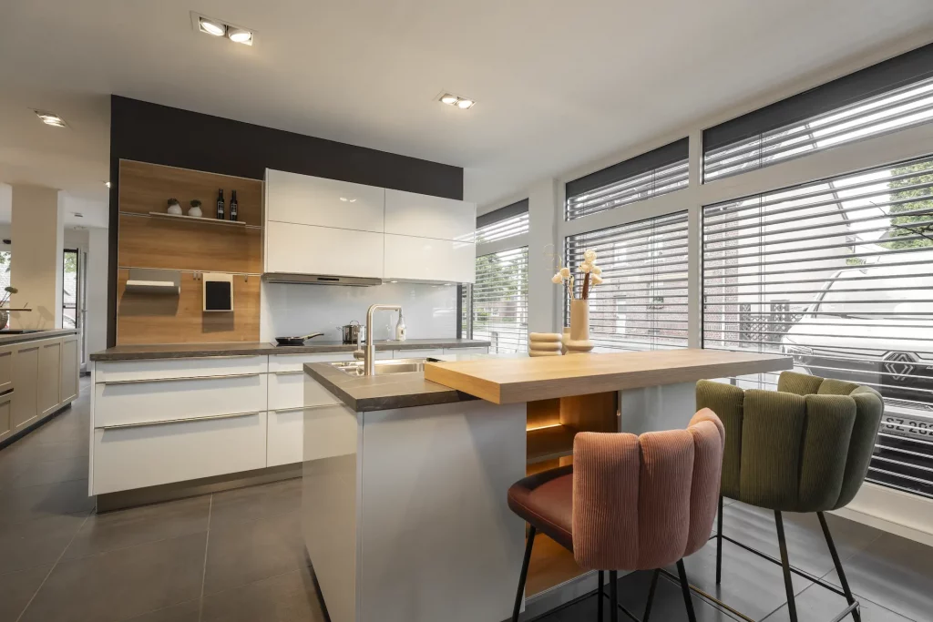 schueller-kueche-hochglanz-lackfronten-kristallweiss-berbel-kff schueller kueche hochglanz lackfronten kristallweiss berbel kff